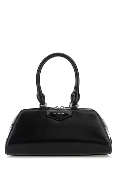 Givenchy Handbags. In Black