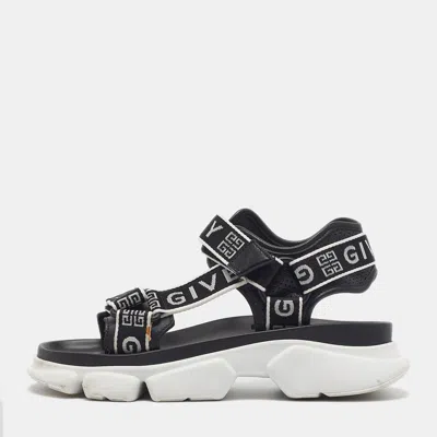 Pre-owned Givenchy Jaw Size 39.5 Black Leather Ankle Strap Sandals
