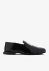 Givenchy Label Loafers In Patent Leather In Black