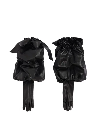 Givenchy Large Bonbon Gloves In Nappa Leather In Black