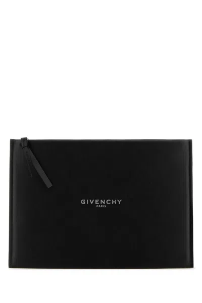 Givenchy Large Leather Antigona Stamped Clutch In Black