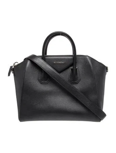 Pre-owned Givenchy Leather Antigona Medium In Black