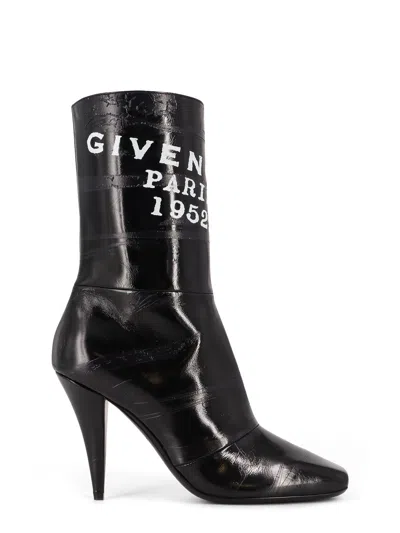 Givenchy Sliced Square Patent Leather Ankle Boots In Black