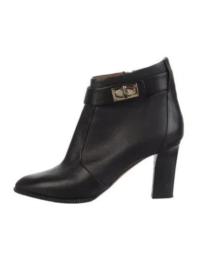 Pre-owned Givenchy Leather Boots In Black