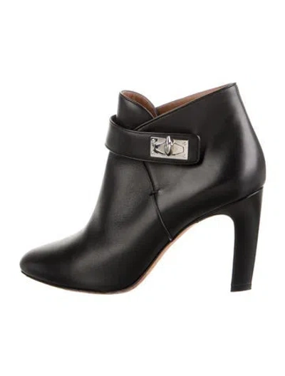 Pre-owned Givenchy Leather Boots In Black