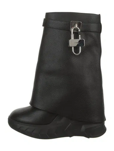 Pre-owned Givenchy Leather Boots In Black