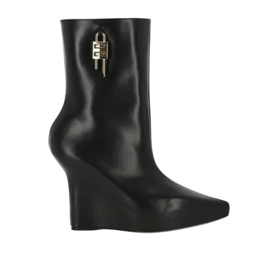 Givenchy Leather Boots In Black