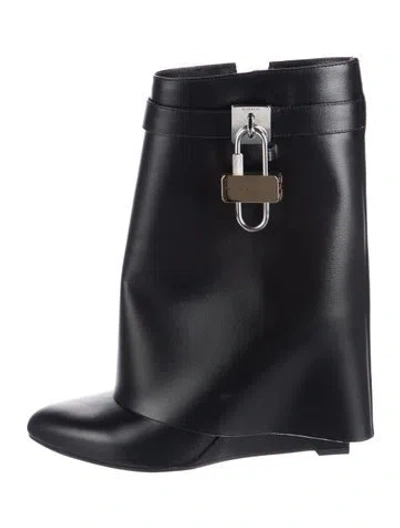 Pre-owned Givenchy Leather Boots In Black/blue