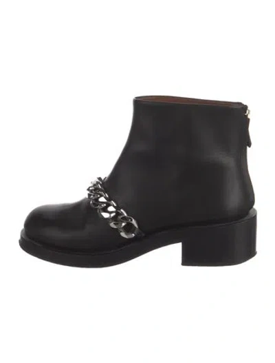 Pre-owned Givenchy Leather Chain-link Accents Boots In Black