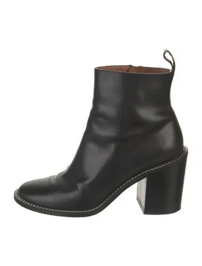 Pre-owned Givenchy Leather Chain-link Accents Boots In Black