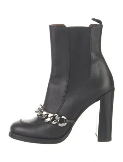 Pre-owned Givenchy Leather Chain-link Accents Chelsea Boots In Black
