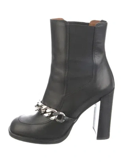 Pre-owned Givenchy Leather Chain-link Accents Chelsea Boots In Black