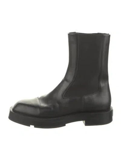 Pre-owned Givenchy Leather Chelsea Boots In Black