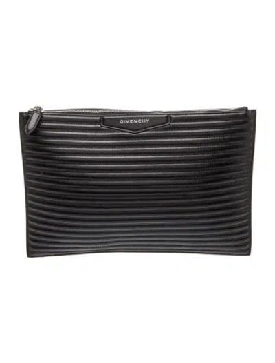 Pre-owned Givenchy Leather Clutch In Black
