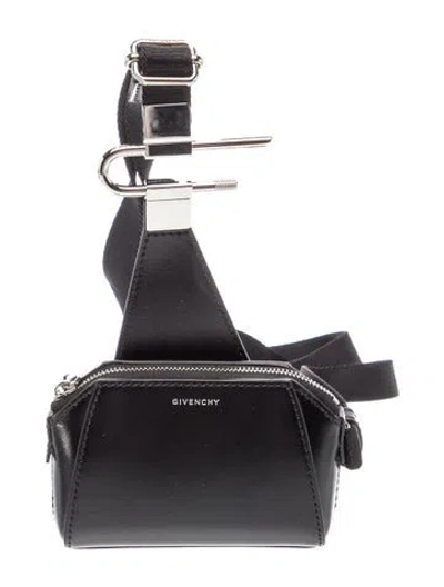 Pre-owned Givenchy Leather Clutch In Black