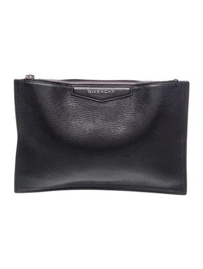 Pre-owned Givenchy Leather Clutch In Black