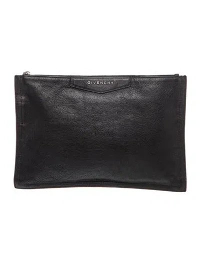 Pre-owned Givenchy Leather Clutch In Black