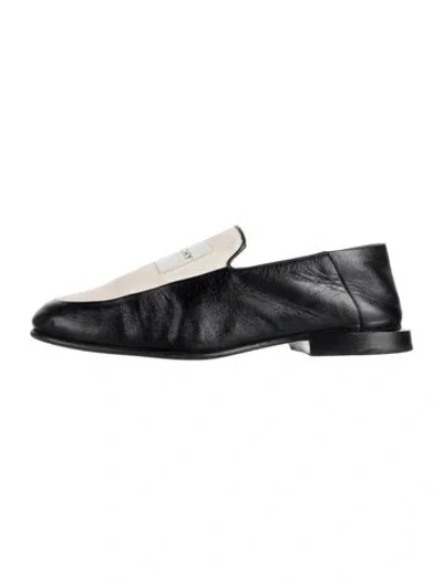 Pre-owned Givenchy Leather Graphic Print Loafers In Black