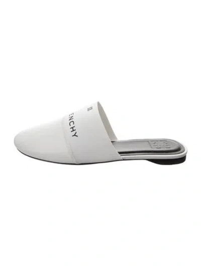 Pre-owned Givenchy Leather Graphic Print Mules In White
