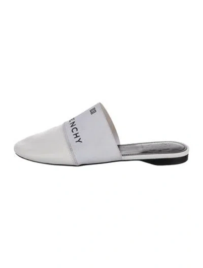 Pre-owned Givenchy Leather Graphic Print Mules In White