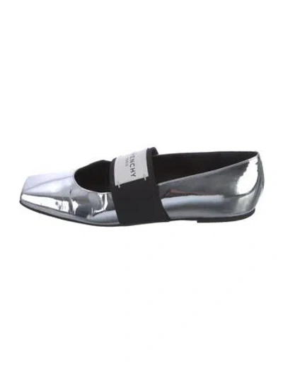 Pre-owned Givenchy Leather Graphic Print Slingback Flats In Silver
