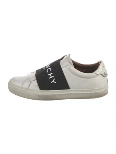 Pre-owned Givenchy Leather Graphic Print Sneakers In Black/white