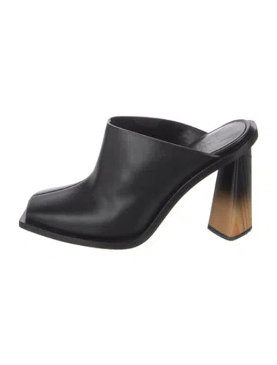 Pre-owned Givenchy Leather Mules