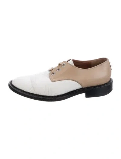 Pre-owned Givenchy Leather Oxfords In Neutrals/white