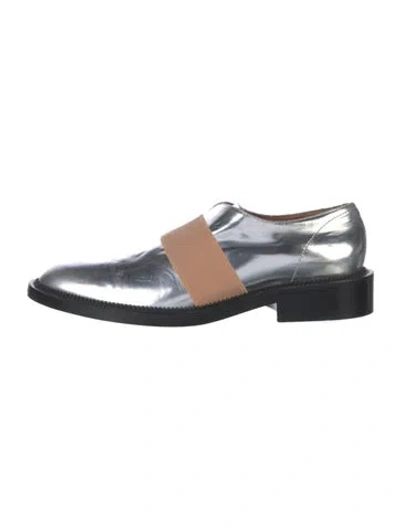 Pre-owned Givenchy Leather Oxfords In Silver