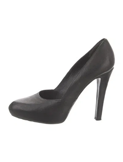 Pre-owned Givenchy Leather Pumps In Black