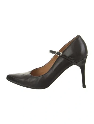Pre-owned Givenchy Leather Pumps In Black