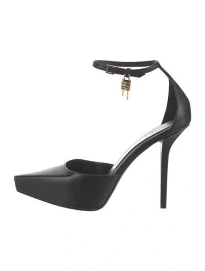 Pre-owned Givenchy Leather Pumps In Black
