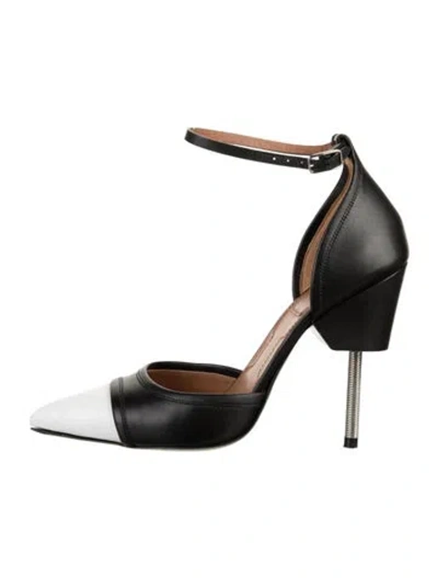 Pre-owned Givenchy Leather Pumps In Black