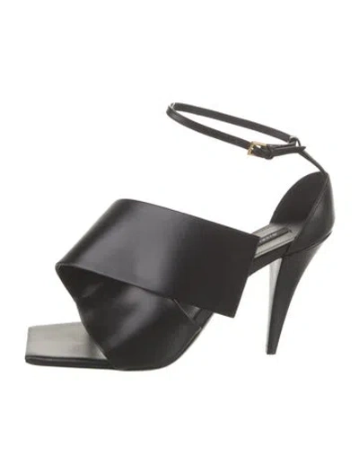 Pre-owned Givenchy Leather Sandals In Black