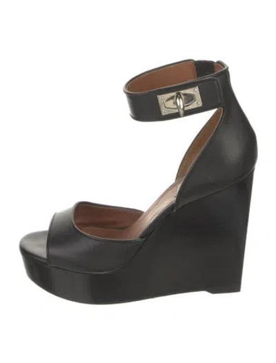 Pre-owned Givenchy Leather Sandals In Black