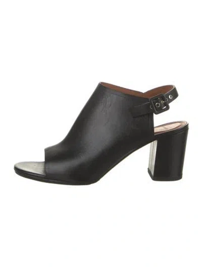 Pre-owned Givenchy Leather Sandals In Black