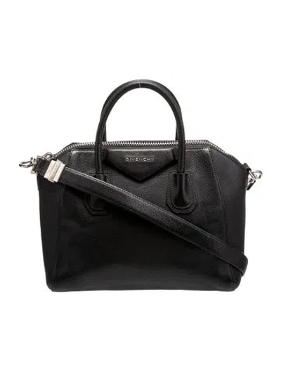 Pre-owned Givenchy Leather Shoulder Bag In Black
