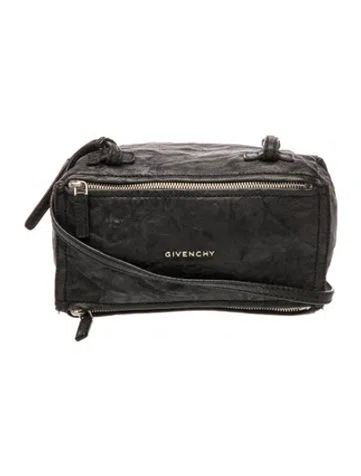 Pre-owned Givenchy Leather Shoulder Bag In Black