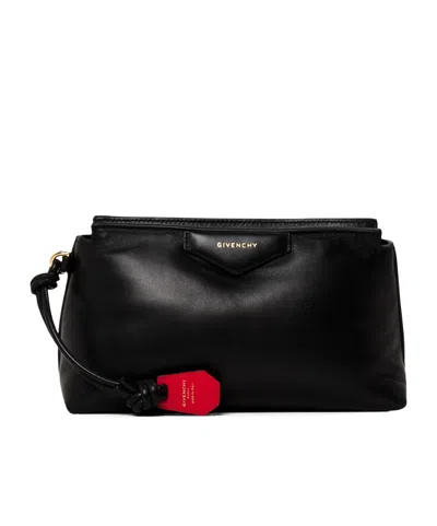 Givenchy Leather Shoulder Bag In Black