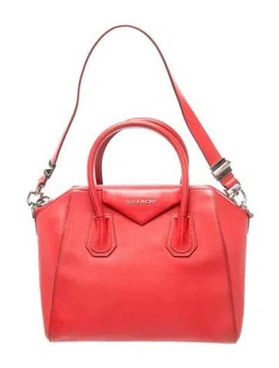 Pre-owned Givenchy Leather Shoulder Bag In Red