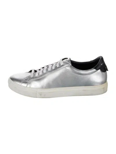 Pre-owned Givenchy Leather Sneakers In Multicolor