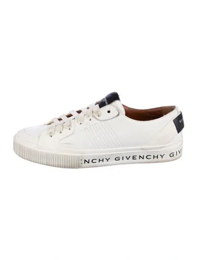 Pre-owned Givenchy Leather Sneakers In White