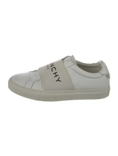 Pre-owned Givenchy Leather Sneakers In White