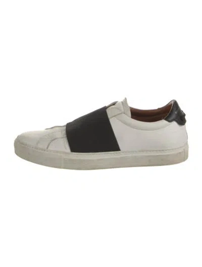 Pre-owned Givenchy Leather Sneakers In White