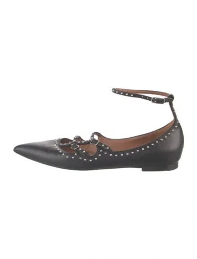 Pre-owned Givenchy Leather Studded Accents Flats In Black