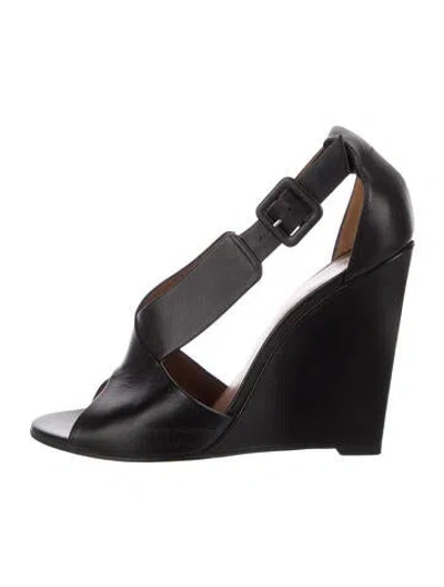 Pre-owned Givenchy Leather T-strap Pumps In Black