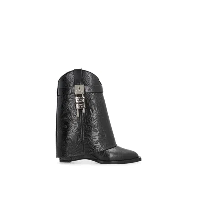Givenchy Lock Cowboy Boots Women In Black