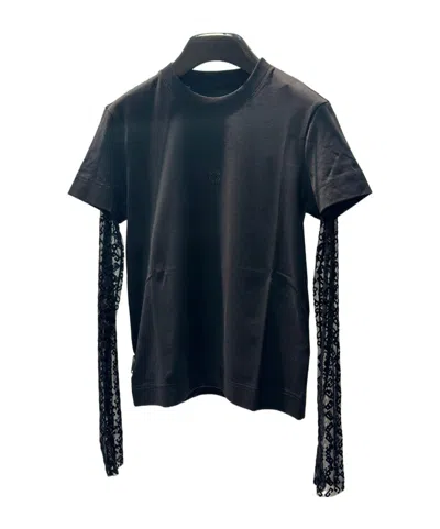 Givenchy Logo Detail T-shirt In Black