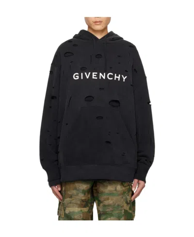 GIVENCHY GIVENCHY DISTRESSED-EFFECT LOGO PRINTED HOODIE