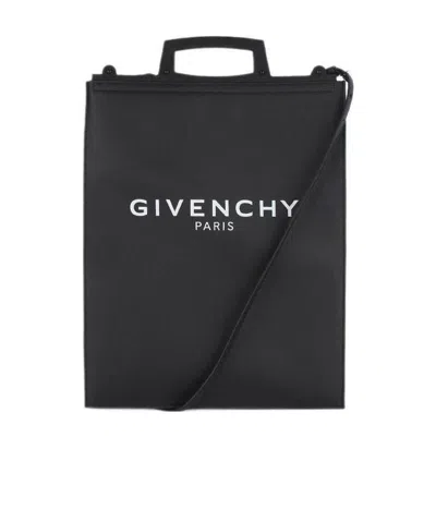 Givenchy Logo Shoulder Bag In Black